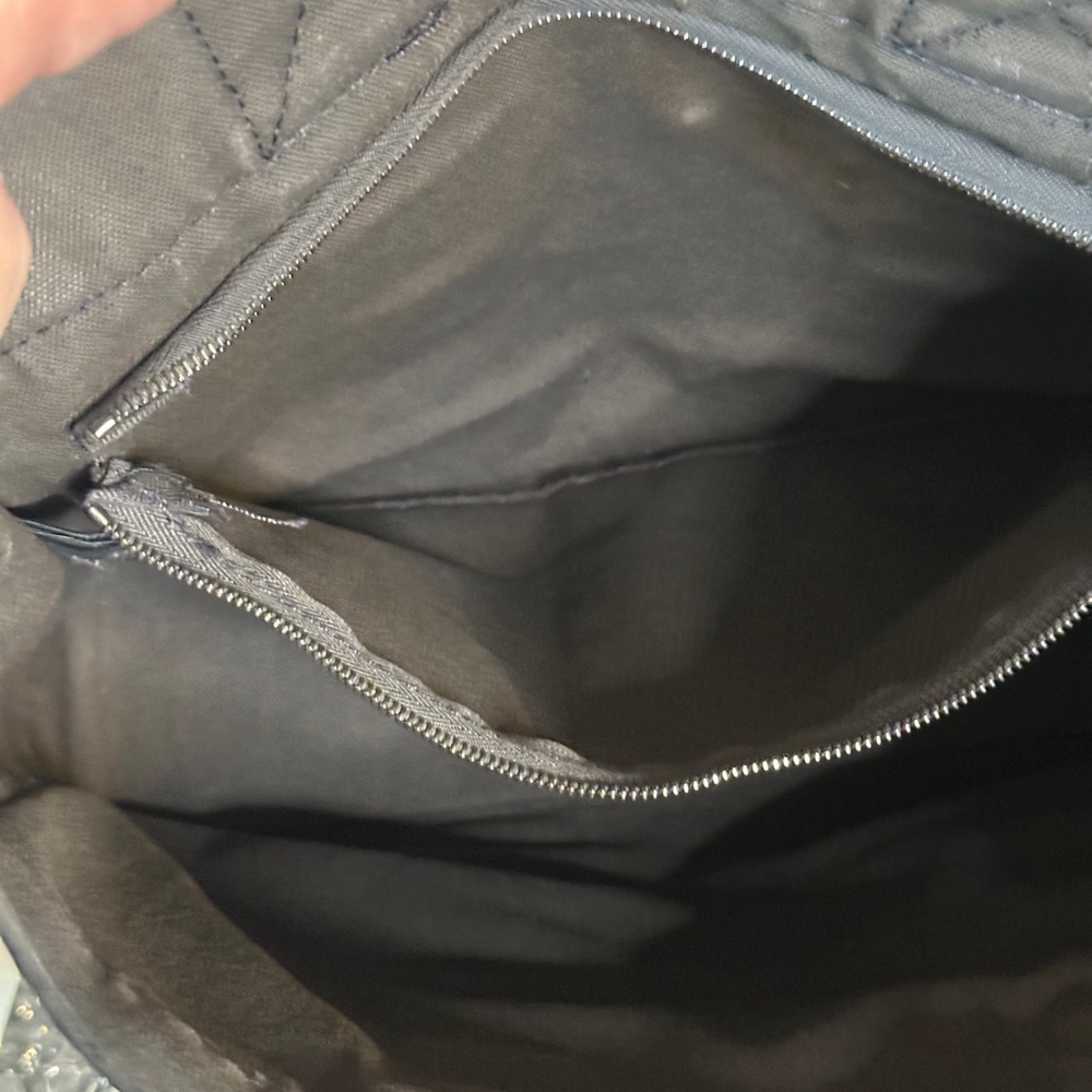 EUC - Hermes Fourre Tout PM bag. - Picture 10 of 11